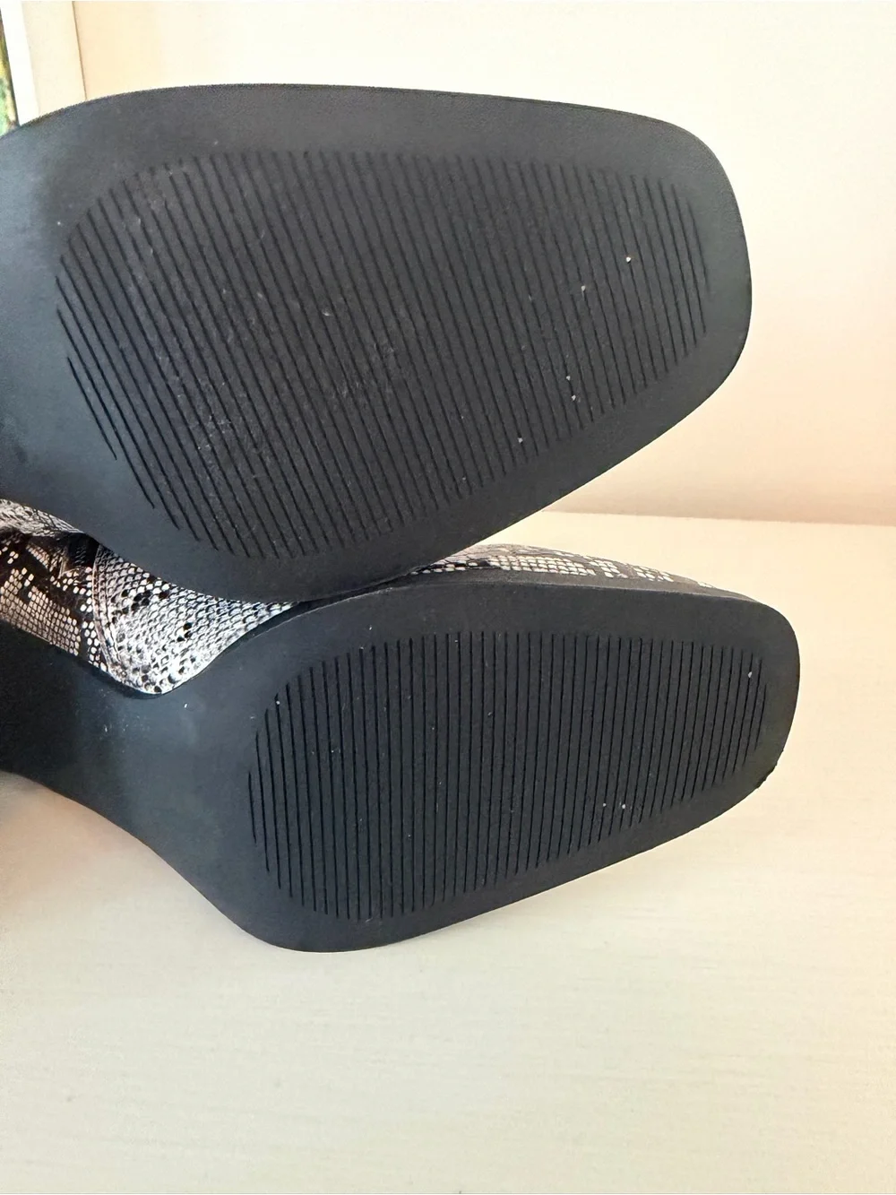 Madden Girl Grey & Black Snakeprint Booties, Size 8